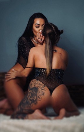 Karina & Anais, Korbach