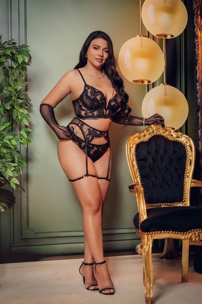 Jazmine – Gottingen photo 3