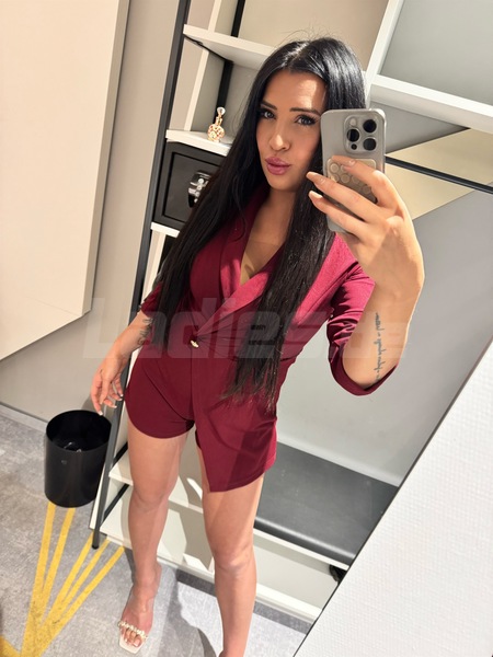 Foto von Mia neue Nummer -24/7 erreichbar Party