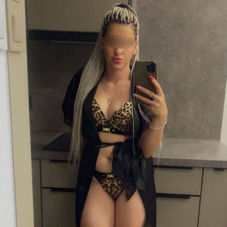 Lucy 26J., Aschersleben