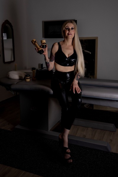 Foto von M*lkzimmer geöffnet! M*lktisch Venus 2000 uvm!