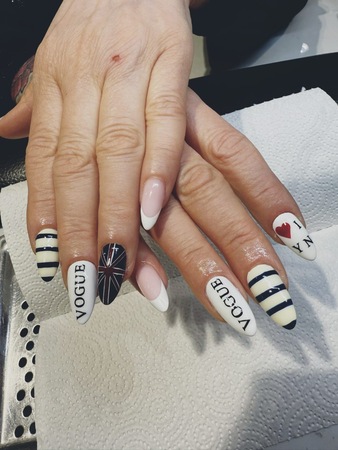 Exklusives M*lkstudio M*ltisch Venus 2000, Ulm