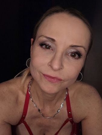 Deutsche Kyra-Kim aus Berlin, Gotha