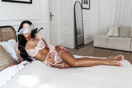 Vicky - Traumfrau, Dresden