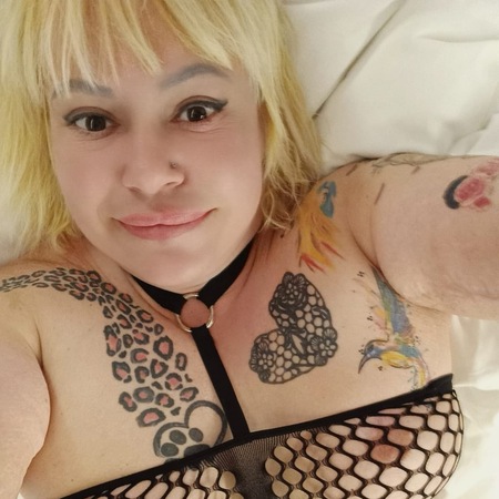 <img src="https://static.ladies-cdn.de/ladies/images/static-cdn/ladies-stars/img/ladies-stars-logo-icon.svg" class="starsContentIcon" />GANZ NEU Natalie - zart bis hart, Mannheim