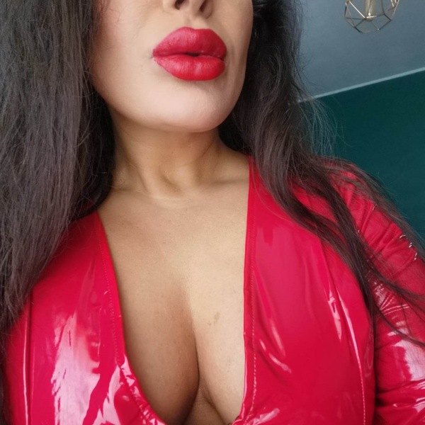 Foto von Scarlett Kink - Original Bilder