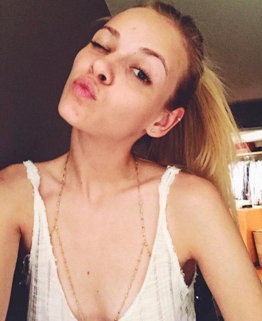 Deutsche Sandra N*mph, Devot Tab. uvm., München