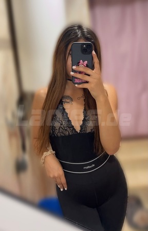 Natasha nur Escort, Darmstadt