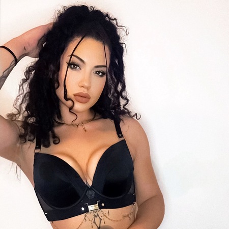 Alexia - GANZ NEU bei XUXU Latinas Deluxe