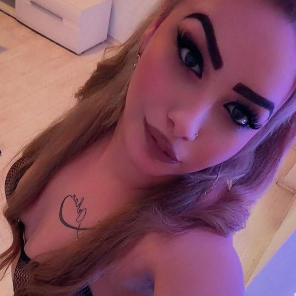 Reyanna 24/7 Besuchbar+Haus&Hotel Besuch