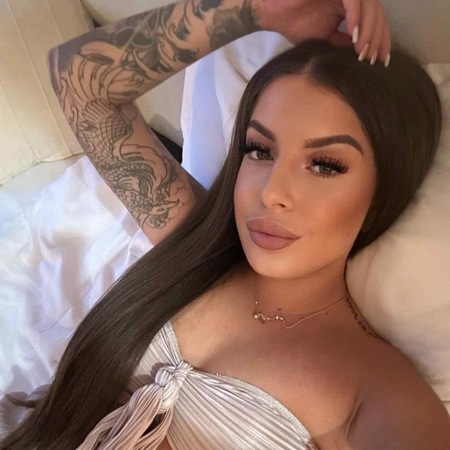 Azra - junge Türkin (22 Jahre), Rodgau