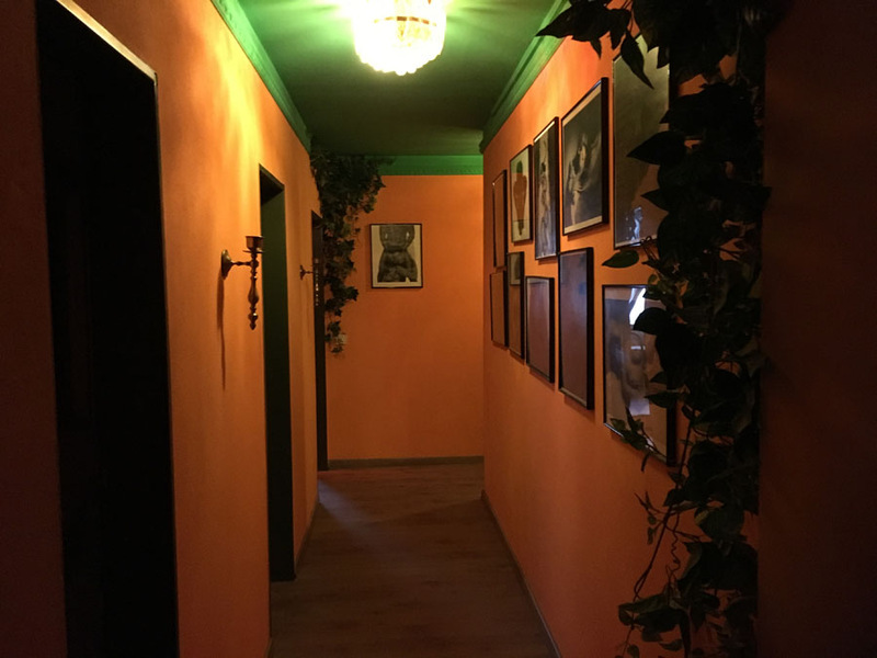 Foto von Japan Haus auch Escortservice!