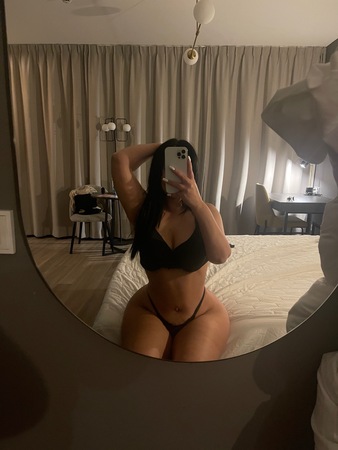 Deutsch/Türkin Kübra*Nur bis 9.11 da *, Bremen