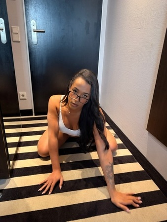 Gabryelly PORNODARSTELLERIN 23cm, Frankfurt am Main