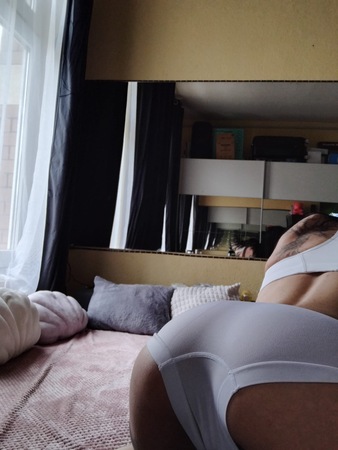 Jessica AV Queen, Gera