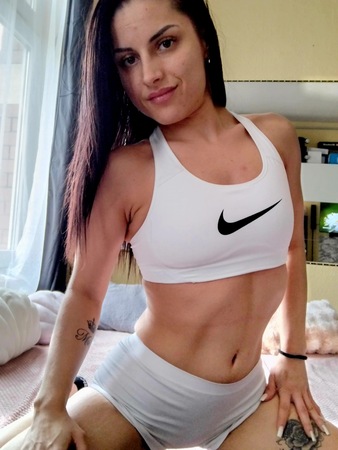 Jessica AV Queen, Gera