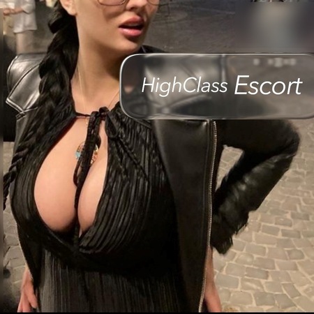 Alina, XXXL SCH*ML*PPEN & Real D-Cup, Darmstadt