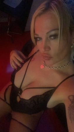Verena Moet gerne Escort!, München