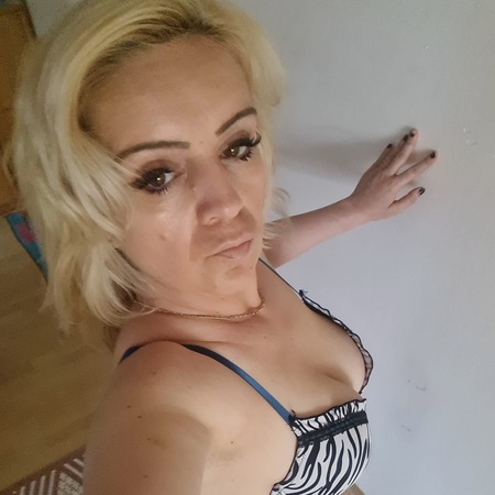 Suzi, Chemnitz