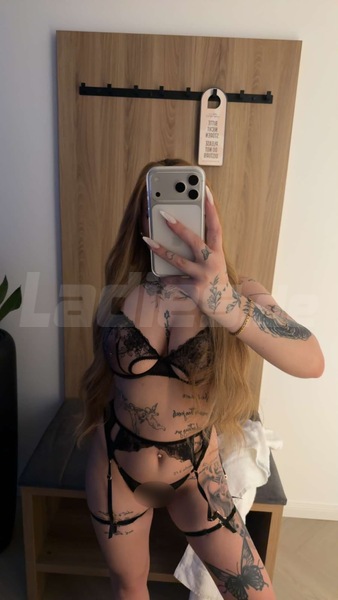 Foto von Deutsche Ashley