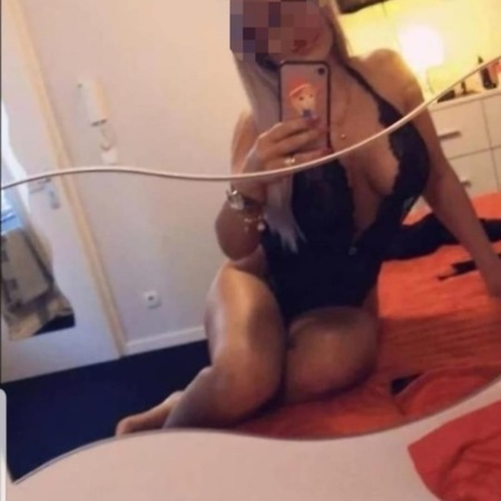 Lara aus Polen bei Massagestudio Jasmin, Ulm