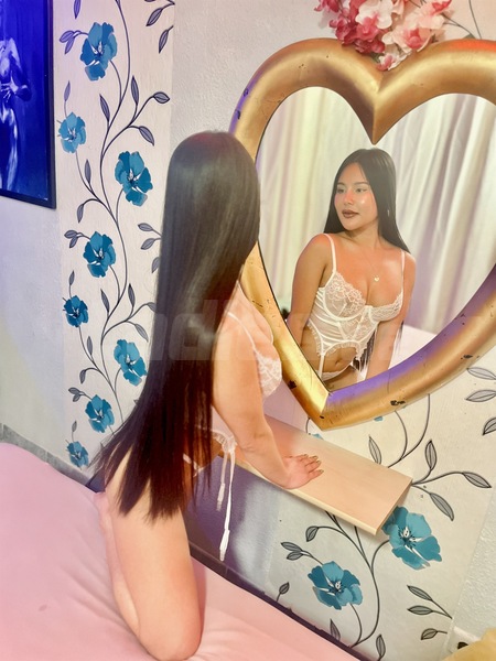 Foto von Demi AV