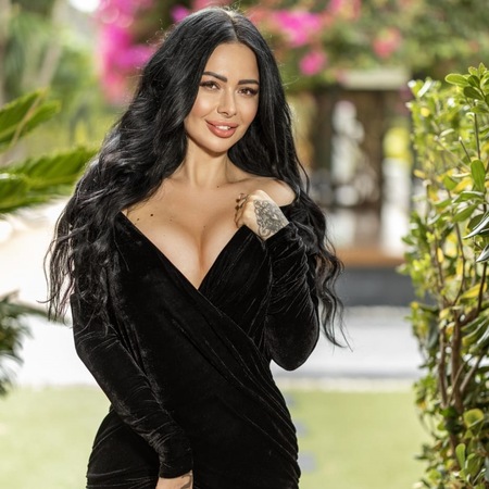 Carlita - Elegant Independent Companion, München