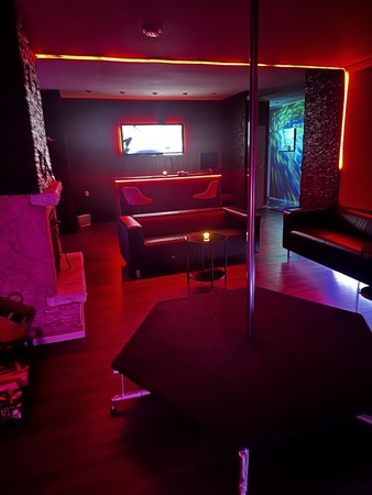 Penthouse Erotik Lounge - Raucher-Lounge im Außenbereich, Solingen