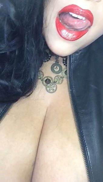 Foto von Bizarrlady mit Gynstuhl