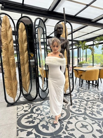 Briana JONES Colombia, Hamburg