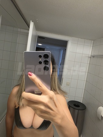 Dena, München