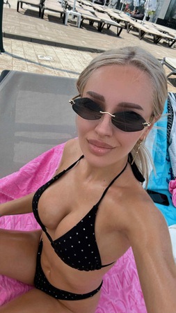 Karina NEUE NUMMER- Nur bis 14.12 Da!, Düsseldorf