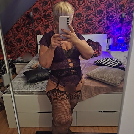 Sexy Gina behaart - PRIVAT, Arnsberg