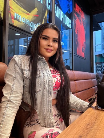 TS Shofia Henao, Essen