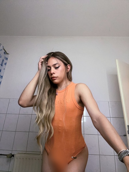 Foto von TS SARAY DOLL