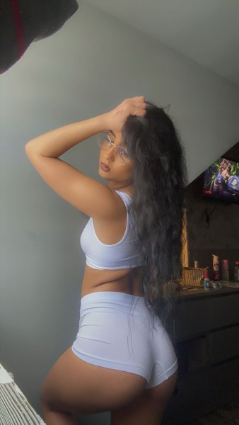 Foto von Simina-Privat-Sex nur mit Kondom