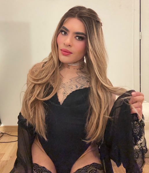 Foto von TS CAMILA 20 cm sehr Aktiv