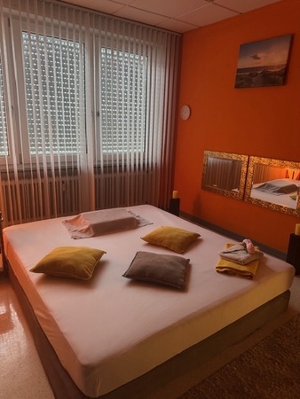 Tantra Studio Exclusiv - Masseurinnen im täglichen Wechsel!, Diez