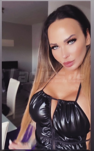 Foto von Deutsche Valentina Jolie nur Anrufe