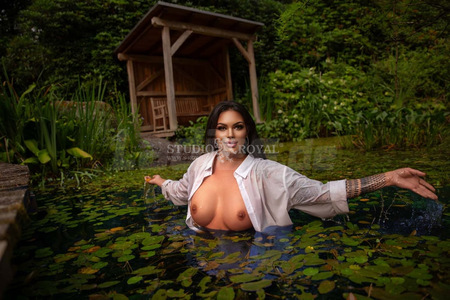 Deborah im Studio Royal, Heidelberg