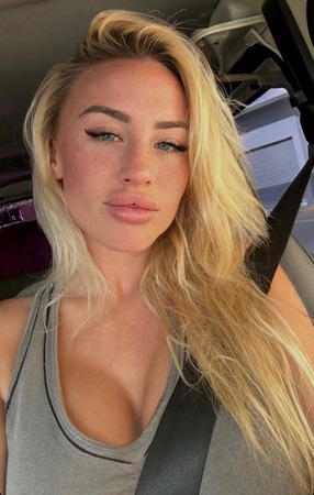 Scarlett nur Haus und Hotelbesuche, Gelsenkirchen