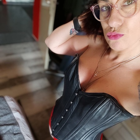 Lady Monique, Essen