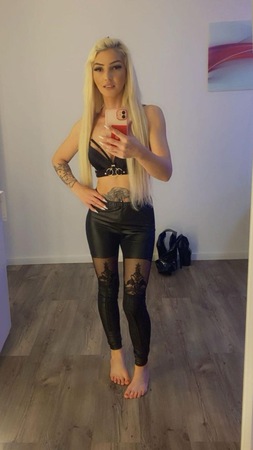 Adelina Skinny, Landshut