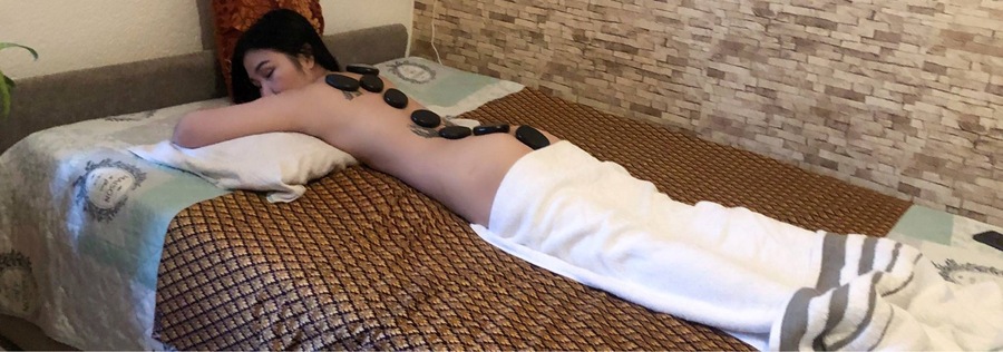 Foto von Nina Traditionelle Thai Massage -für Sie und Ihn