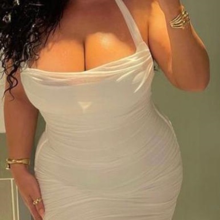 Deutsche Anisa Curvy, Duisburg
