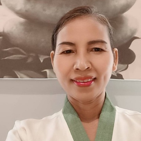 Nina Traditionelle Thai Massage -für Sie und Ihn