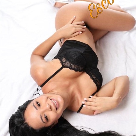 Asiatische/spanische Modell Tatjana im Mystic, Mainz