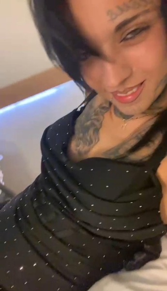 Foto von Simona - GANZ NEU