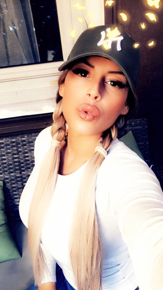 Foto von SARAH DT* DELUXE (deutsch)