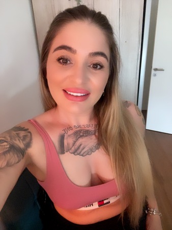 Alyona SQ*IRTING INTIMATE BEHAART, Limburg an der Lahn